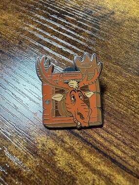 Disney 2010 Hidden Mickey Melvin Moose Country Bear Jamboree Pin